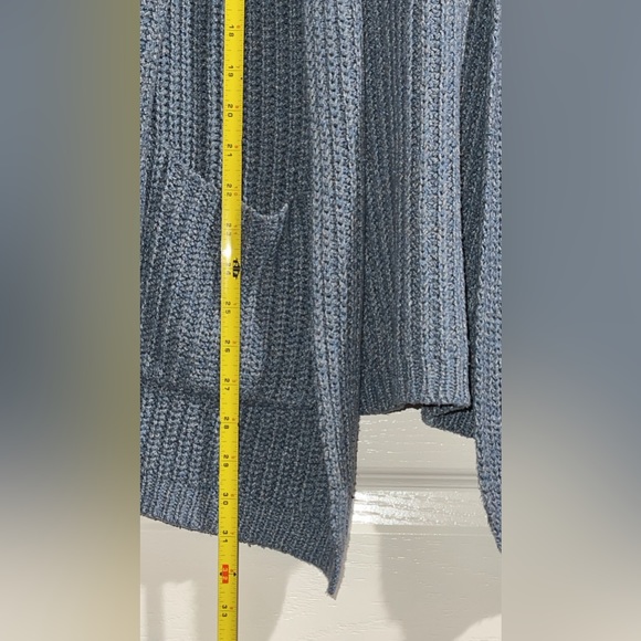 Bundle of zip ups/cardigans/sweatshirt - Picture 8 of 10